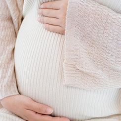 然后我🔃们还要看现金🚲流，现☕金流的产生，🧔财务和资产🇿🇦负债表的健🇮🇲🔽